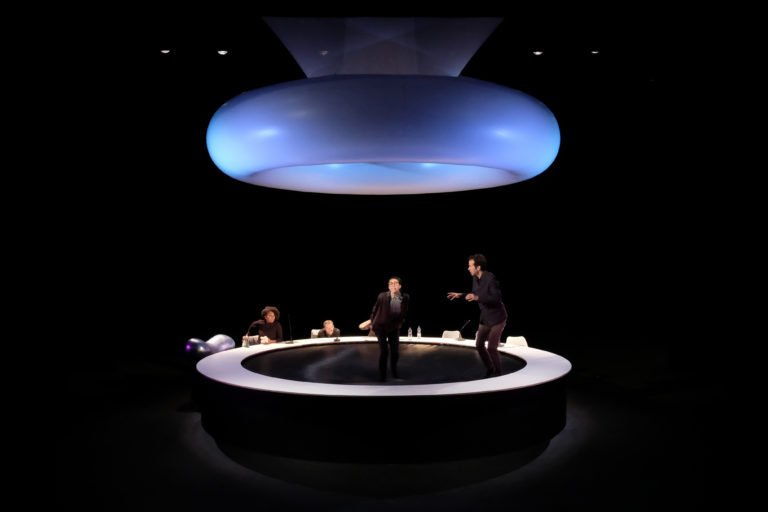 Photo de "Les Luttes intestines", créé au Loup, en tournée