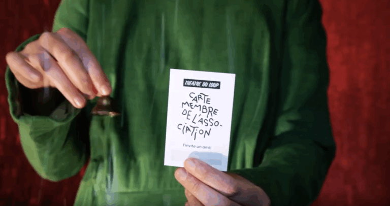 Photo de Je soutiens le Loup, j'offre une carte de membre !